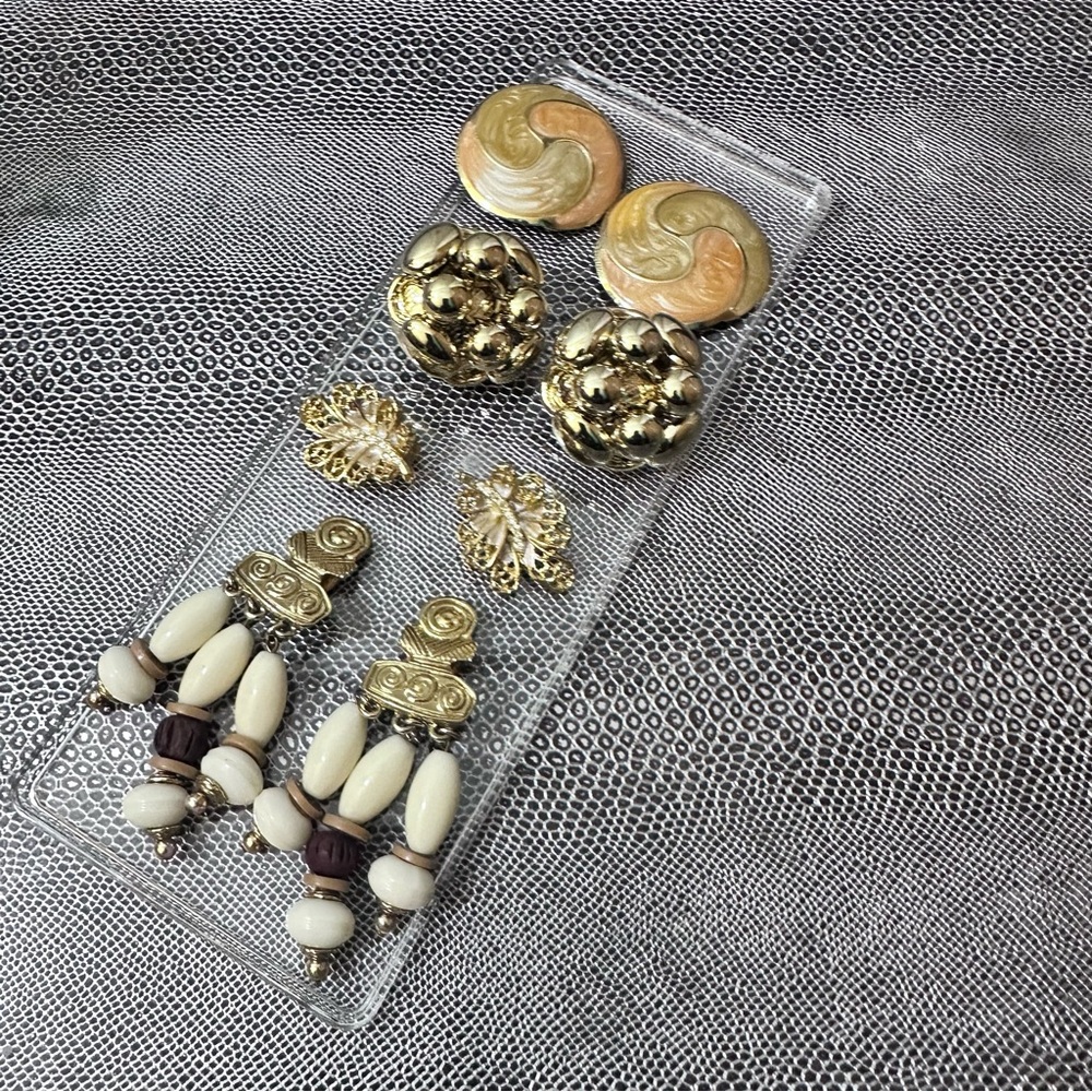 Vintage clip on Earrings lot of 5 pair